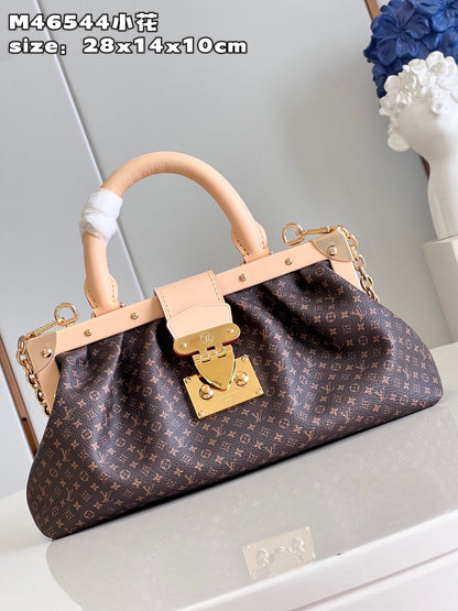 Bag Vuitton