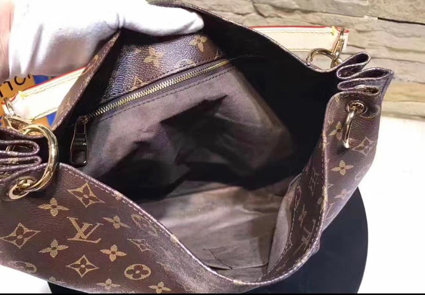 Bag Vuitton 40cm