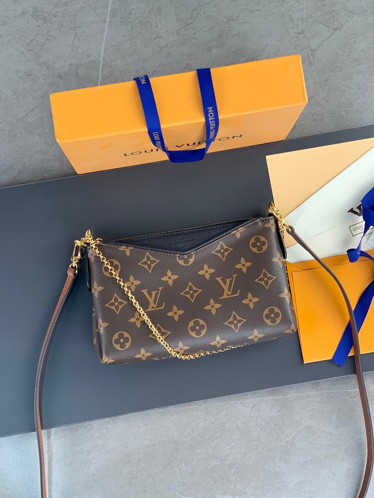 Monogram  Bag Lv