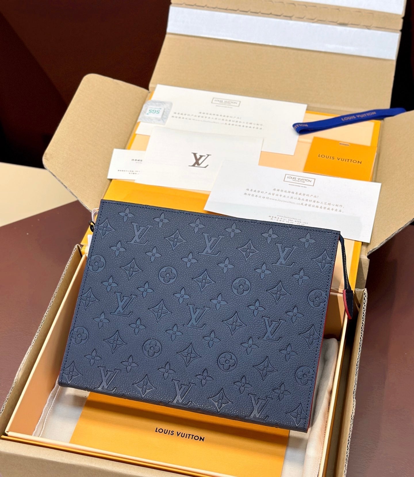 Pochette Lv